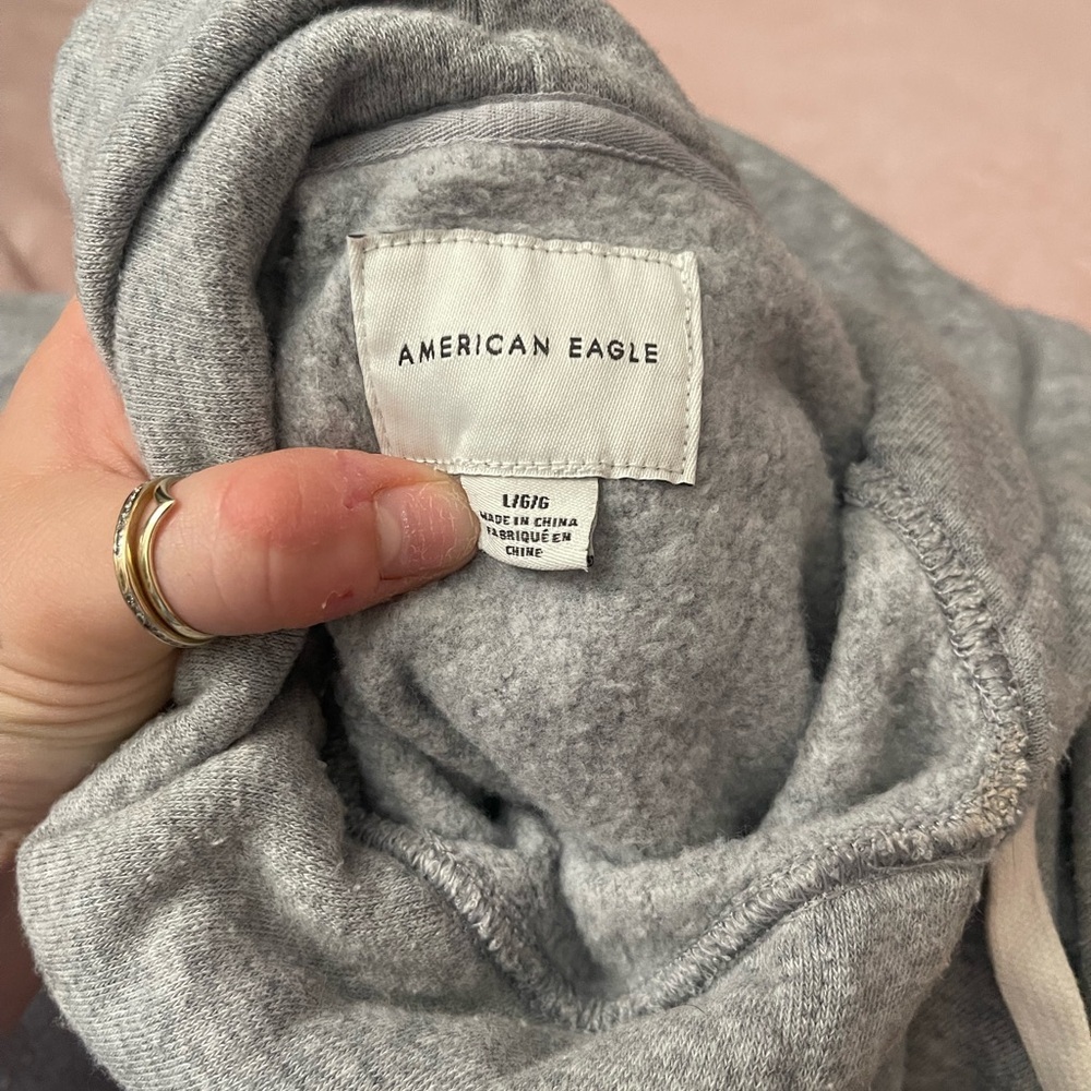 AE Crop Oversized Hoodie - Picture 4 of 6